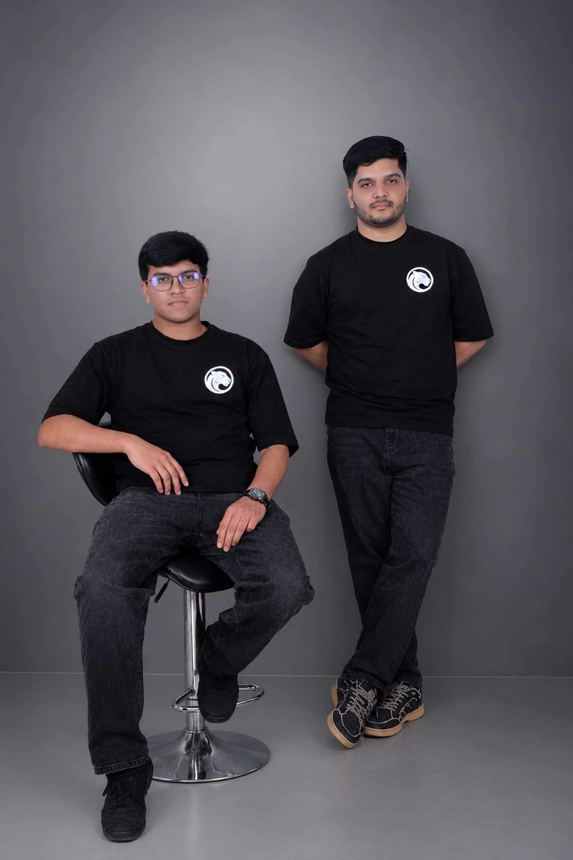 Rebelive Founders (8117)
